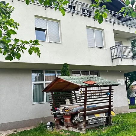 Apartment Airport Low-budget